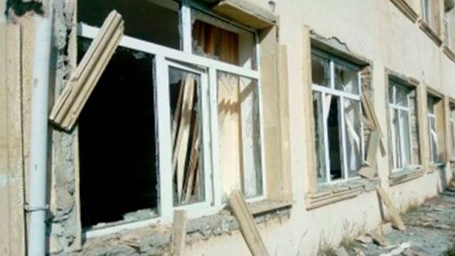 Ermənistan Ağdamda məktəb binasını atəşə tutdu - FOTOLAR