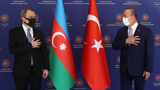 Ceyhun Bayramov və Çavuşoğlu telefonla danışdılar