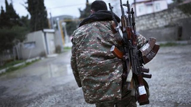 Ermənistan MTX hərbçilərinin Qarabağdan silahla qaçdıqlarını təsdiqlədi
