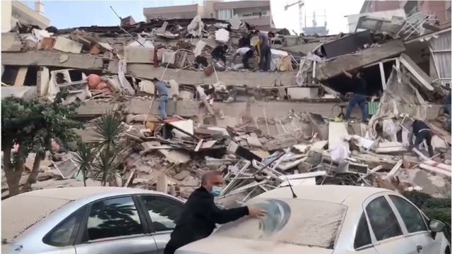 İzmirdə zəlzələ nəticəsində 25 nəfər ölüb, 831 nəfər yaralanıb - YENİLƏNİB
