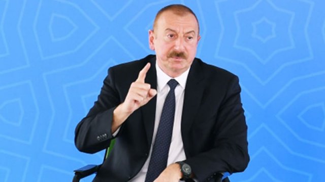 İlham Əliyevdən alman jurnalistə dərs: 