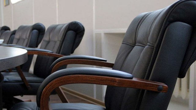 Dörd məktəb direktoruna sonuncu xəbərdarlıqla şiddətli töhmət verildi - SƏBƏB