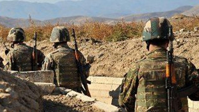 Erməni qüvvələrinin döyüş nizamı itib - Ukraynalı ekspert