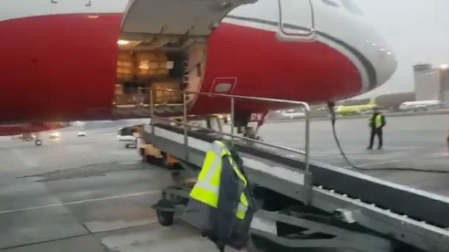 Moskvadan İrəvana şübhəli yüklər daşınır – FOTO/VİDEO