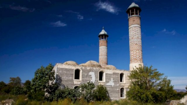 Azərbaycan bayrağı Şuşada ucaldıla bilər - Ovannisyan
