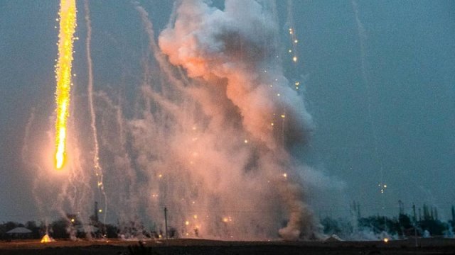 Tərtərə atılan fosfor bombasının zərərsizləşdirildiyi an - FOTOLAR
