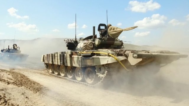 Bütün istiqamətlərdə döyüş gedir: Düşmən ağır itki verdi