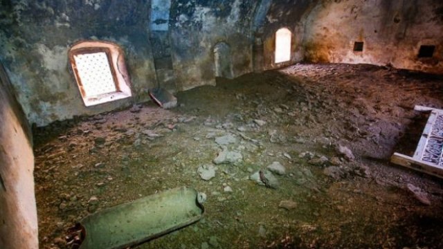 Qubadlıda düşmənin donuzxanaya çevirdiyi məscid - FOTOLAR 