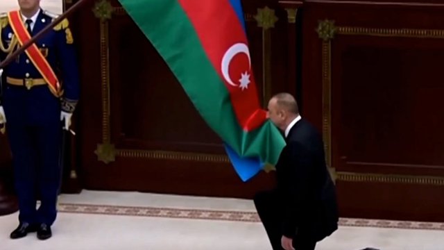 Şuşanın azadlığından sonra himnimizi qələbə ovqatında oxudular - VİDEO