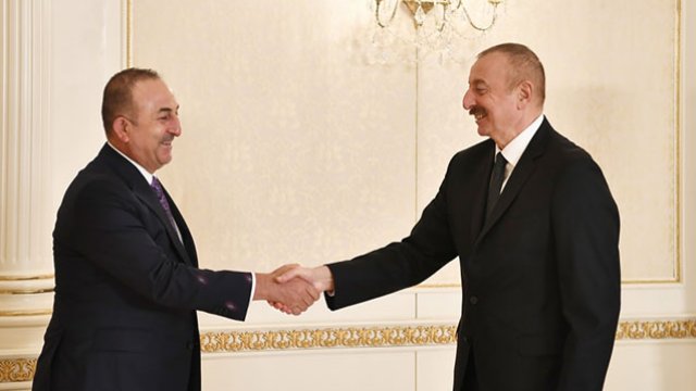 İlham Əliyev qələbədən sonra ilk onları qəbul etdi - FOTO