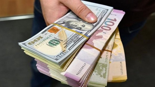 Bağlanmış 4 bankın əmanətçilərinə kompensasiya ödənildi
