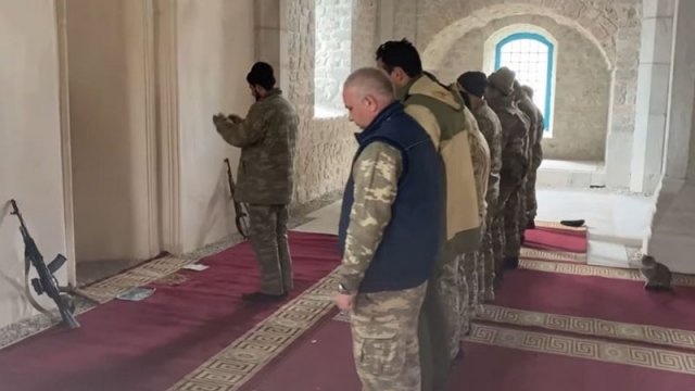 28 ildən sonra Şuşada cümə namazı qılındı - VİDEO