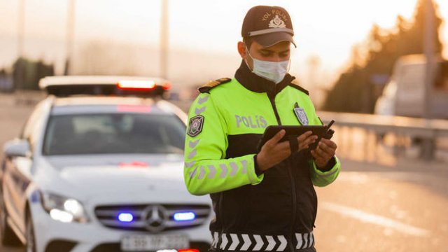 Yol Polisindən yağışlı hava ilə bağlı xəbərdarlıq - FOTO