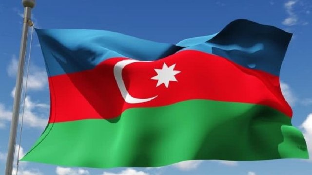 Kəlbəcərdə bayrağımız yüksəldildi - VİDEO