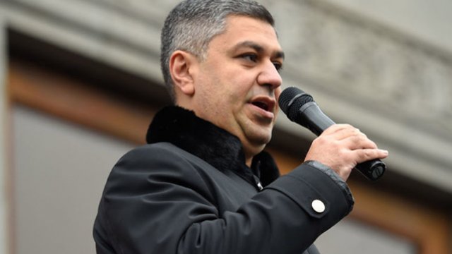 “Bu, çoxluğun tələbidir” - Vanetsyan Paşinyanın istefası barədə