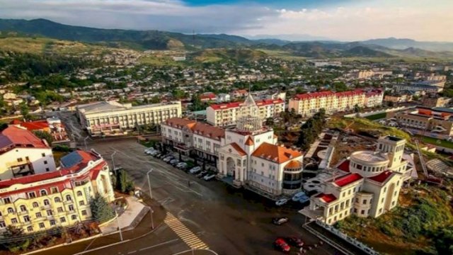 Erməni qoşunları Xankəndindəki məktəb və bağçaları minalayıblar
