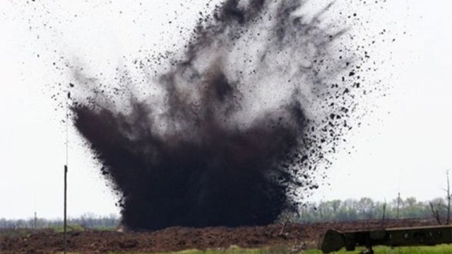 Azad olunmuş yerlərə icazəsiz gedənlər: mülki şəxsləri oralara kim buraxır?