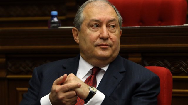 Bu dəfə Ermənistan Prezidenti Putindən kömək istədi