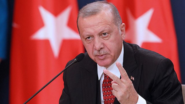 Ərdoğanın səsləndirdiyi şeir Cənubi Azərbaycanda trendə çevrildi - VİDEO