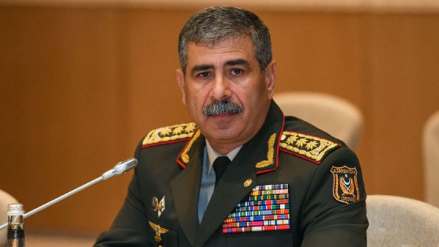 Nazir Nəcməddin Sadıqovun general bacısı oğlunu işdən çıxardı