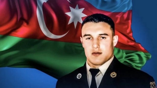 Hadrutda Mübariz İbrahimovun şəkli ucaldıldı - FOTO