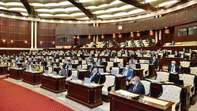 Milli Məclis bu gün 16 məsələni müzakirə edəcək - SİYAHI