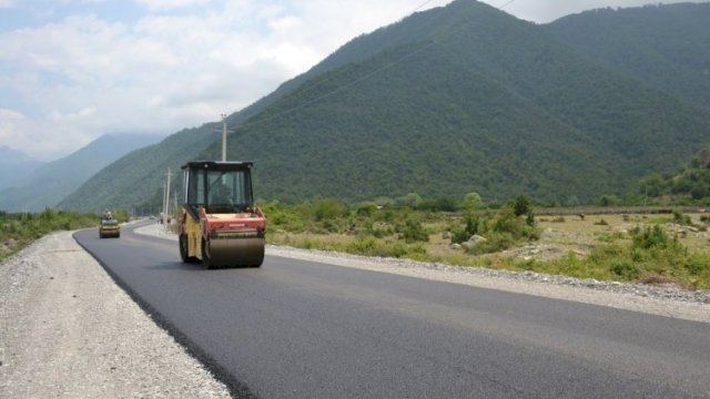 Qarabağda yeni avtomobil yolu çəkilir