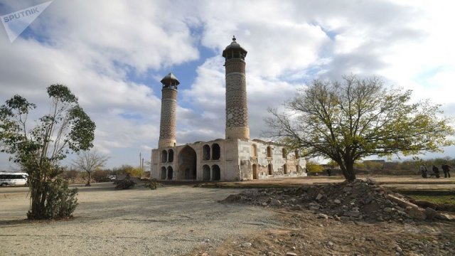 Hərbi ekspertdən azad olunmuş ərazilərə gedən vətəndaşlara çağırış
