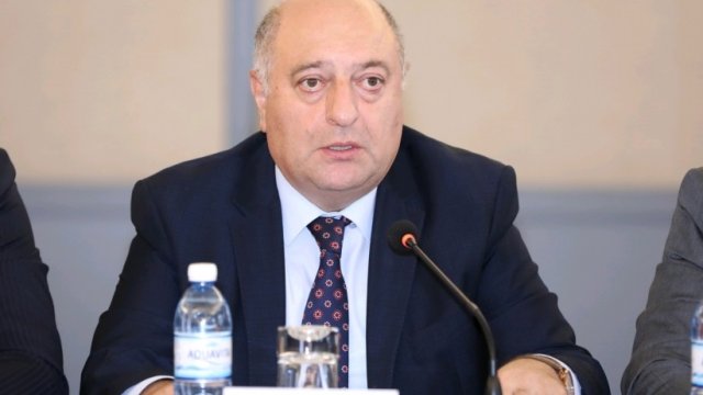 Deputatdan dərman qıtlığı ilə bağlı dövlət qurumlarına ÇAĞIRIŞ