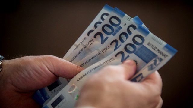 Devalvasiya riski: real və nəzəri aspektlər