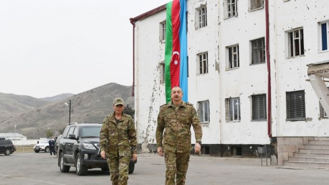 Prezidentlə xanımının işğaldan azad edilən torpaqlara səfərindən VİDEOLAR