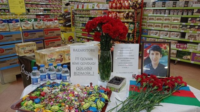 Özü şəhid oldu, qanlı bayrağı zirvəyə sancıldı (VİDEO)