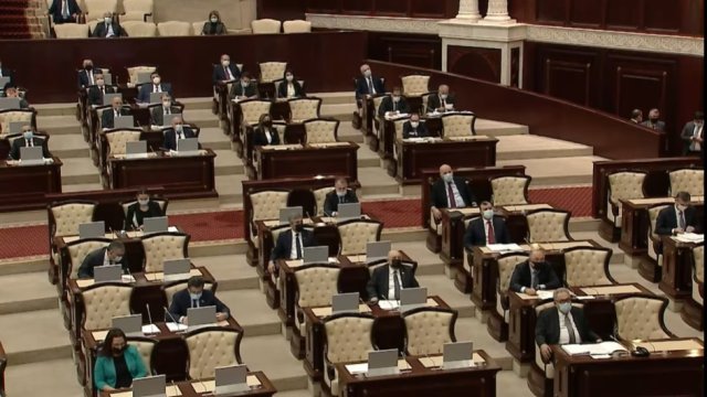 Milli Məclis bu gün 12 məsələyə görə toplaşır - SİYAHI