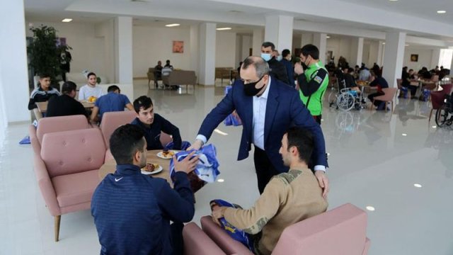 Müdafiə Nazirliyi: Vətən müharibəsi qaziləri daim diqqət mərkəzindədir - VİDEO