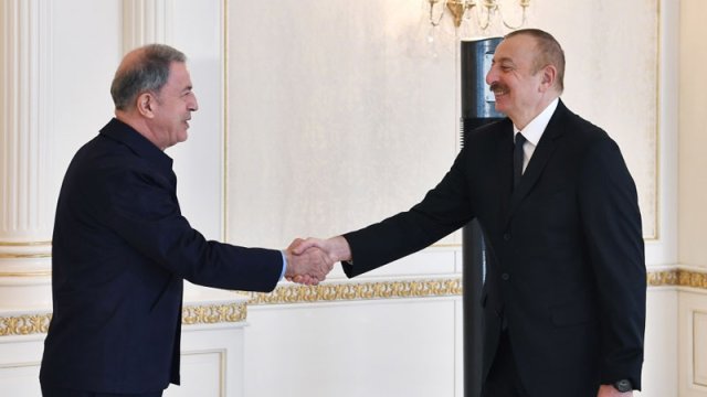 Prezident Hulusi Akarı qəbul etdi - FOTO