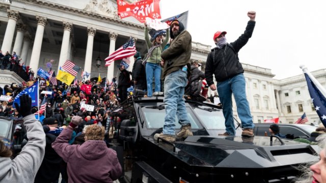 ABŞ-da baş verənlər: Tramp aranı niyə qatdı?xa0