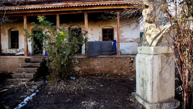 Bülbülün xarabalığa çevirilmiş ev-muzeyi - FOTO
