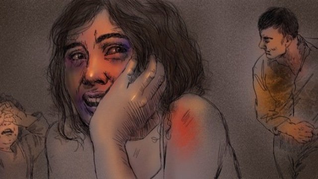 O qadın mənəm, sənsən, bizik...