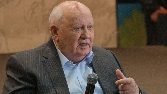 Qorbaçov Qarabağdan danışdı: “Qalib və məğlub tərəf olmadan...