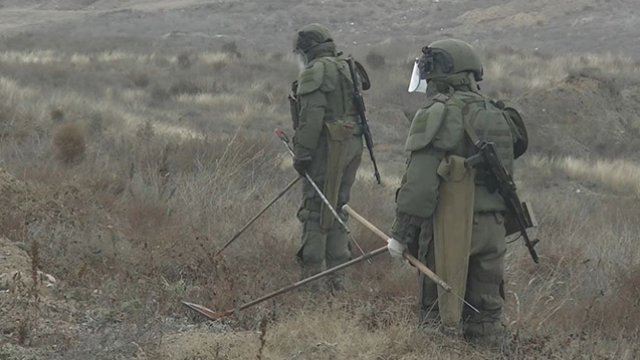 Sülhməramlılar Ağdərə ətrafını minalardan təmizləyir - FOTO