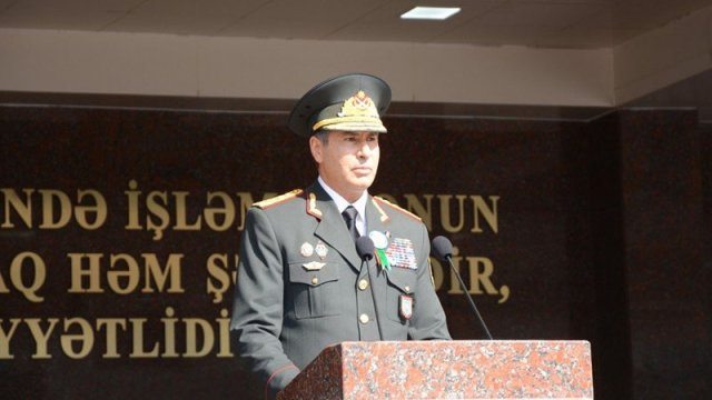 Nazir polkovnik-leytenantı vəzifəsindən azad etdi