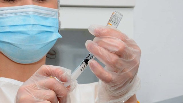 COVİD-19-a qarşı vaksin bu şəxslərə vurulmaya bilər - RƏSMİ