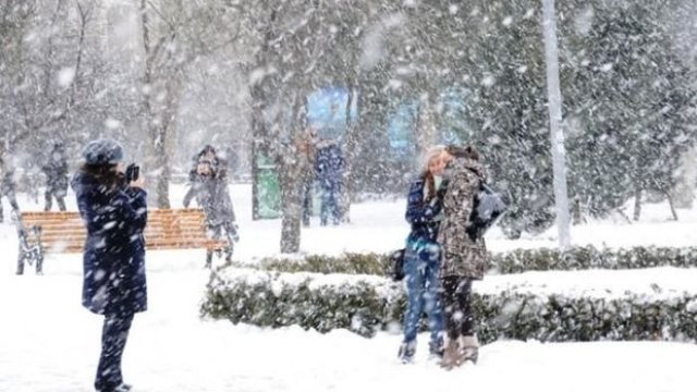Sabahın hava proqnozu açıqlandı: sulu qar, qar...