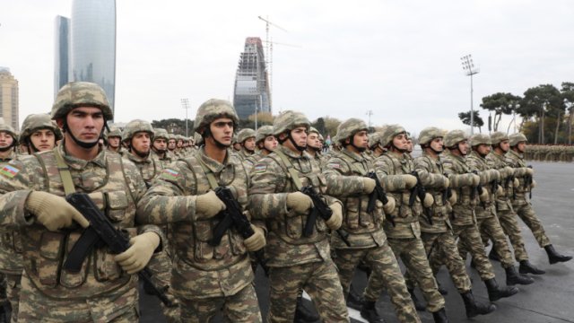 Azərbaycanda bu şəxslərə də hərbi xidmətdən möhlət veriləcək