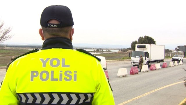Karantin postunda saxlanılan avtomobildə nərə balıqları aşkarlandı - FOTO