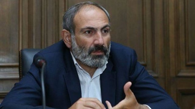 Paşinyanın pasportu oğurlanıb, yoxsa Ovanisyan onu azərbaycanlıdan alıb?