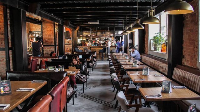 Həftəsonları kafe və restoranlar işləyəcək? - RƏSMİ