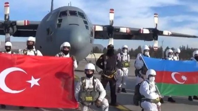Türkiyə və Azərbaycan hərbçilərinin birgə təlimindən görüntülər - VİDEO
