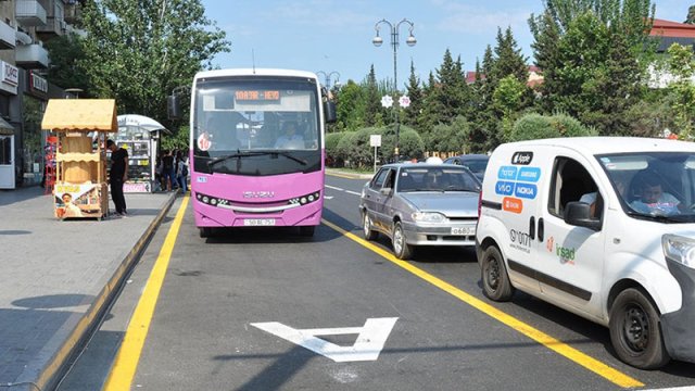 Bakı yollarının yeni bəlası, yeni tıxac mənbəyi: Avtobus zolaqları - ŞƏRH