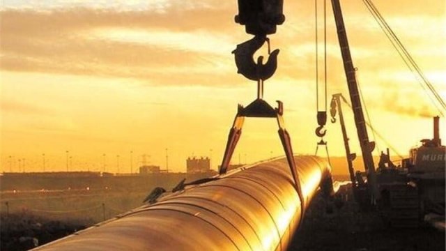 İran Fars körfəzinin ən böyük adasına qaz çəkir